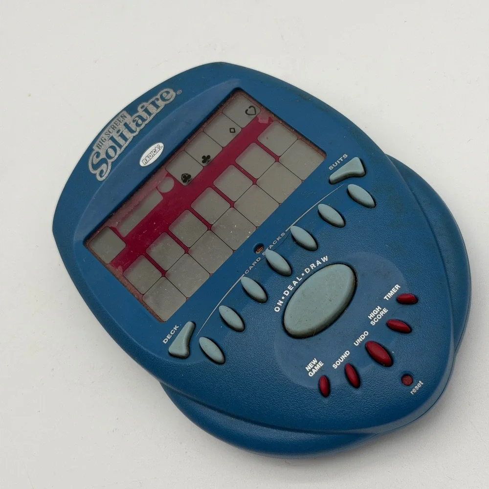 Radica Big Screen Solitaire Handheld Electronic Game Blue Vintage 1998 72002